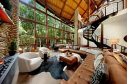 Mansion 24ppl |F1 & Golf Simulator| Wellness| Pool - Image 2