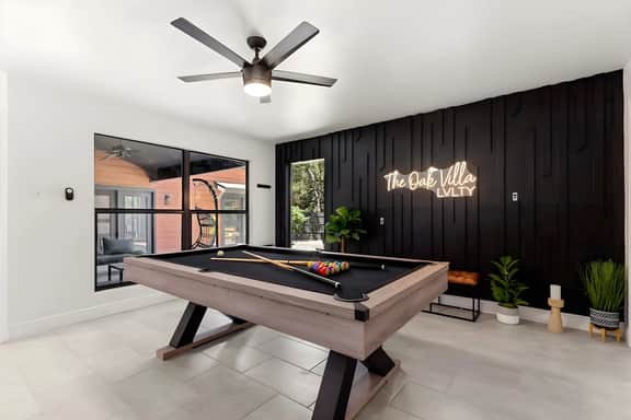 Oak Villa | Golf | Pool & Spa | Cinema, Basketball