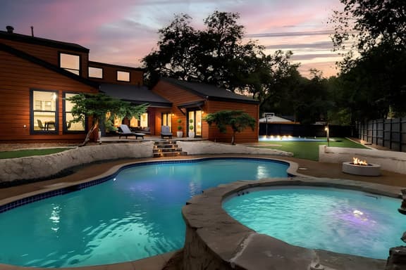 Oak Villa | Golf | Pool & Spa | Cinema, Basketball